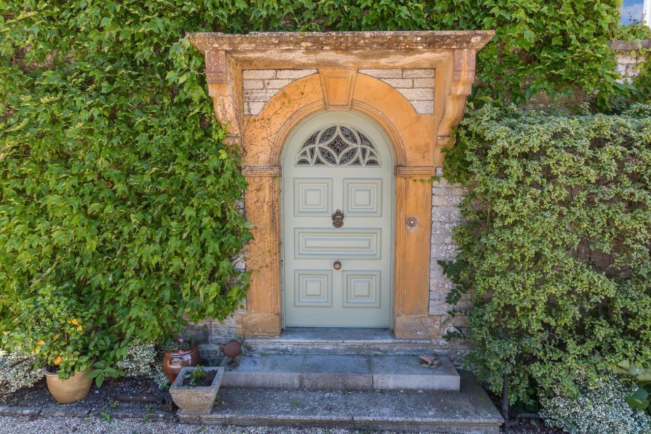 The Mount Somerton Retreat - Nr Bruton, Glastonbury, The Spectacular Wells Cathedral, Millfield School, Leonardo Helicopters, Yeovilton Exterior foto