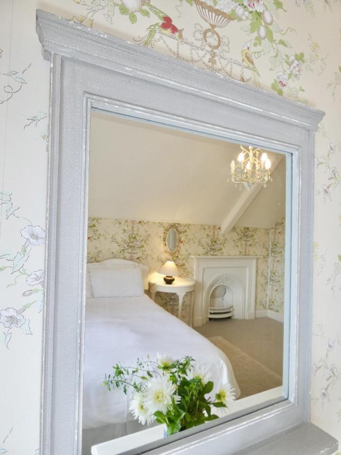The Mount Somerton Retreat - Nr Bruton, Glastonbury, The Spectacular Wells Cathedral, Millfield School, Leonardo Helicopters, Yeovilton Habitación foto